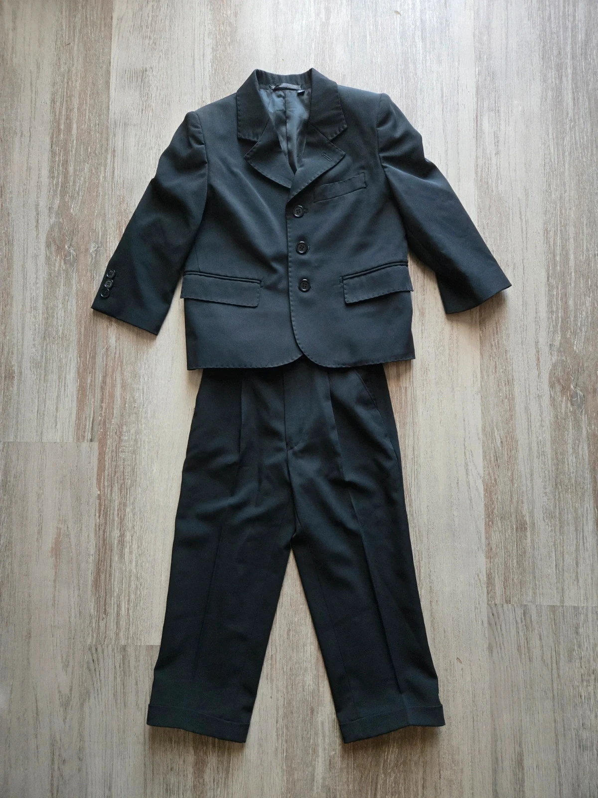 Costume de cérémonie noir 3 ans